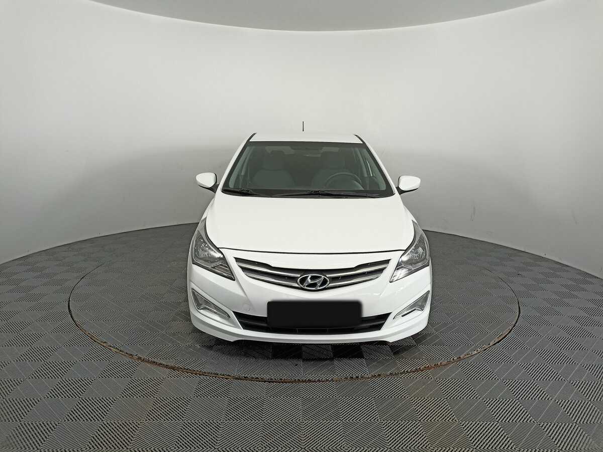 Hyundai Solaris с пробегом — 2016 год. Фото: #1