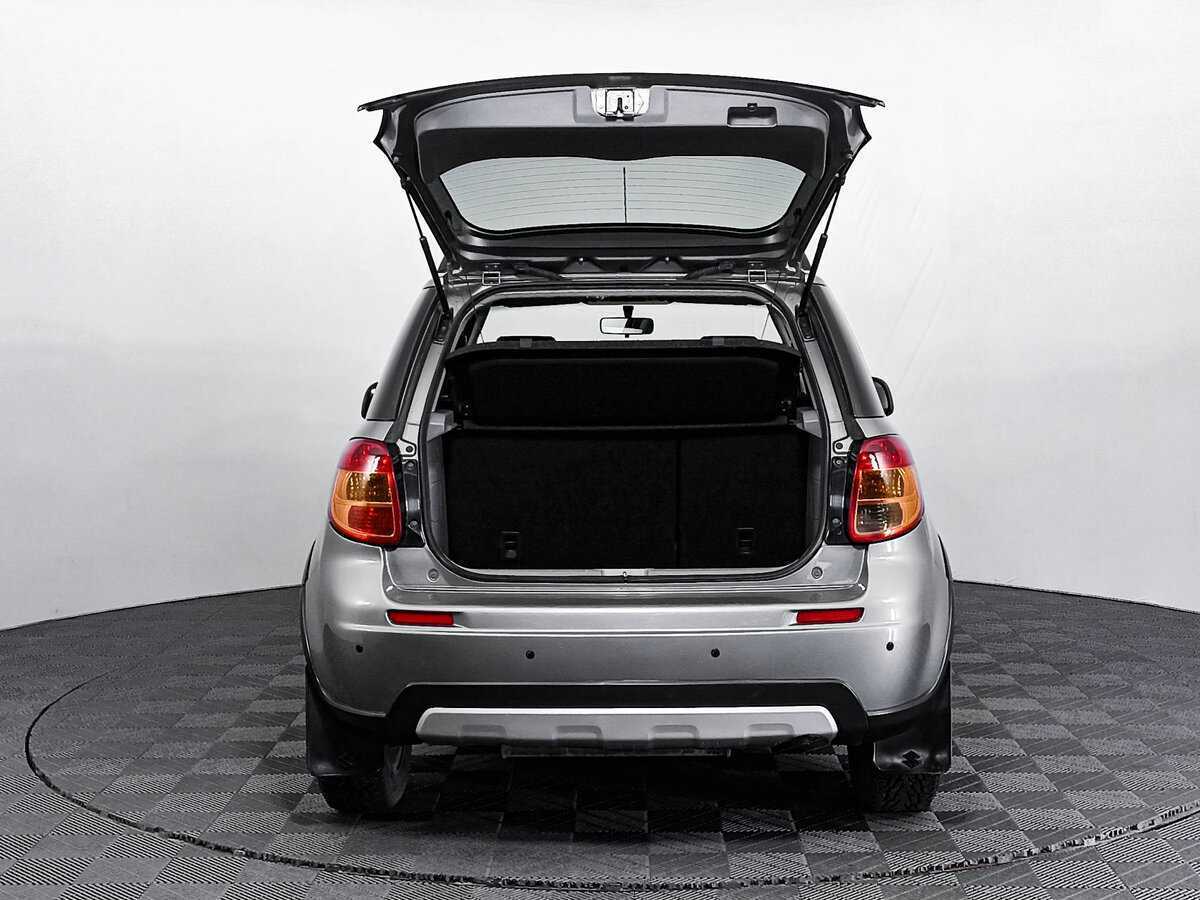 Suzuki SX4 с пробегом — 2012 год. Фото: #9