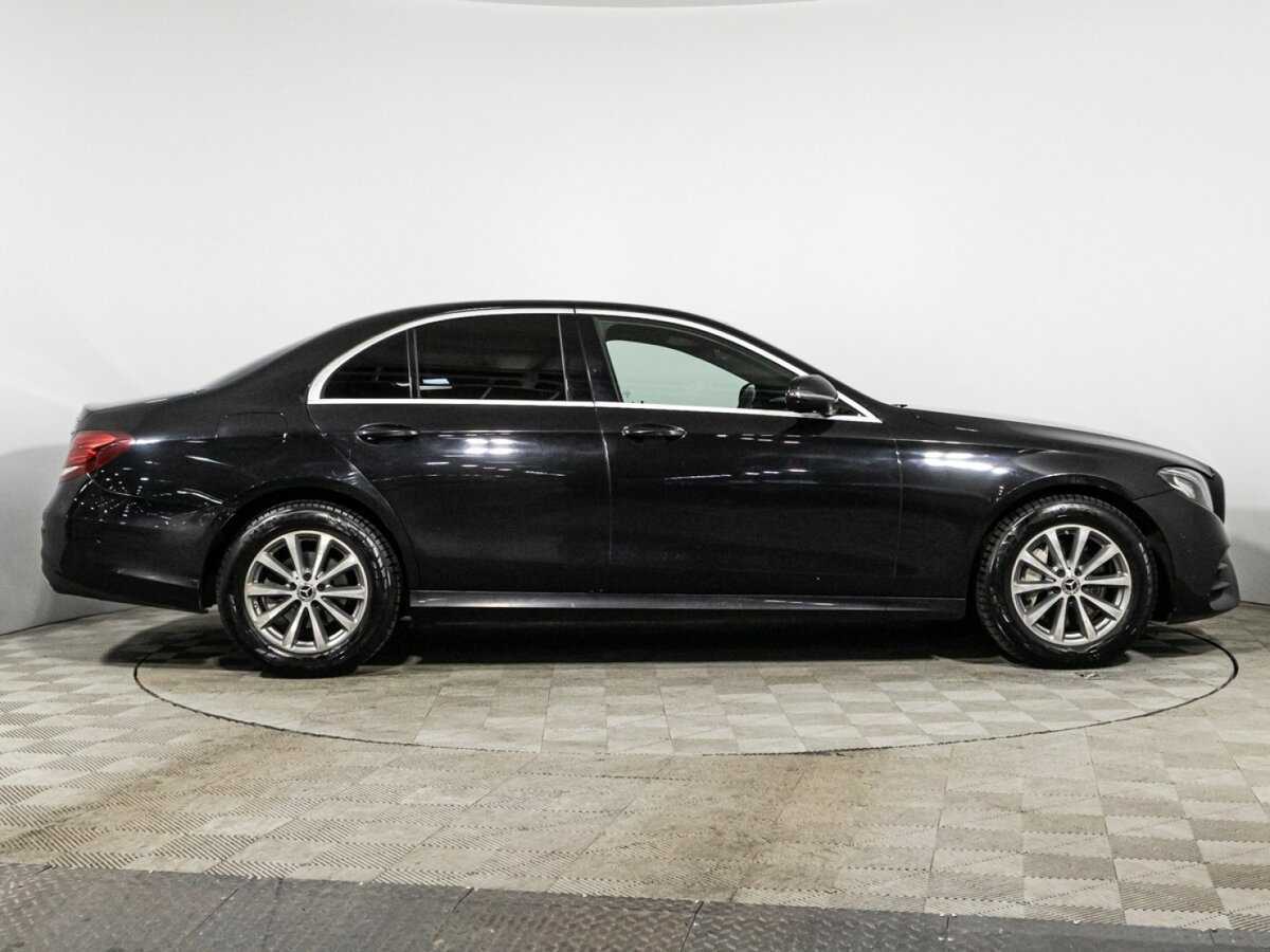 Mercedes-Benz E-Класс с пробегом — 2019 год. Фото: #3