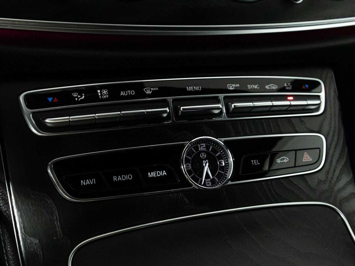 Mercedes-Benz E-Класс с пробегом — 2019 год. Фото: #16