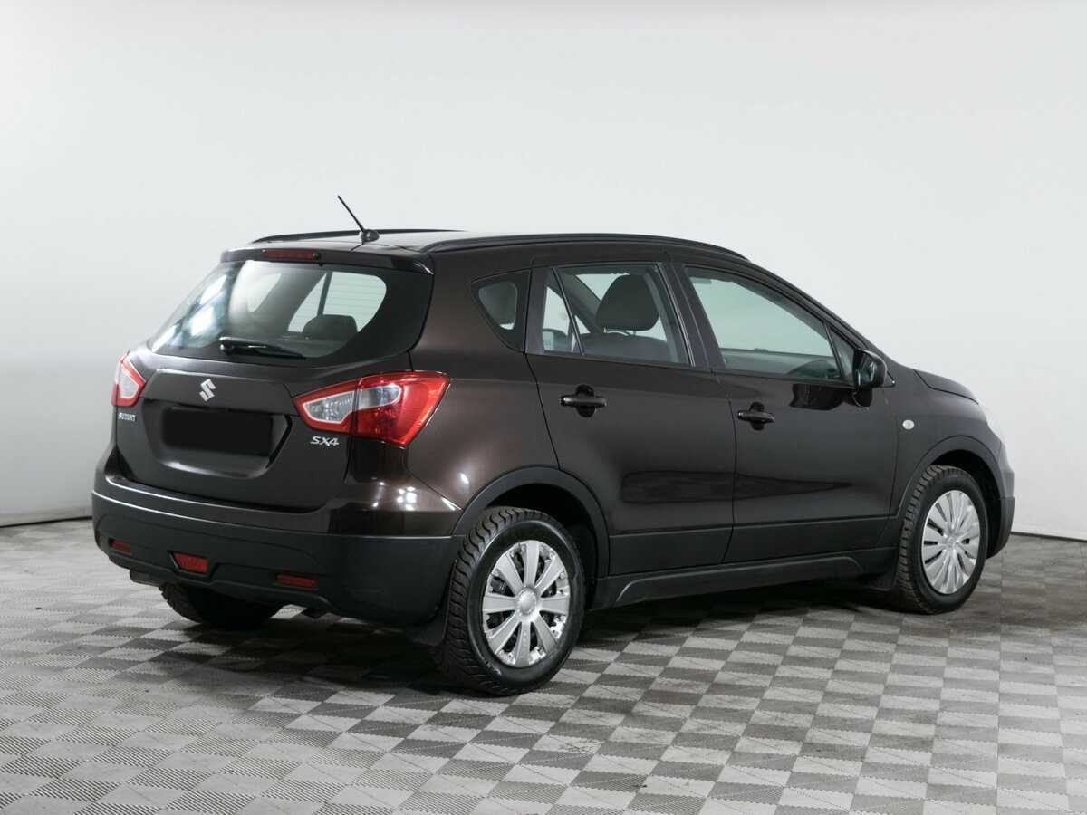 Suzuki SX4 с пробегом — 2014 год. Фото: #3