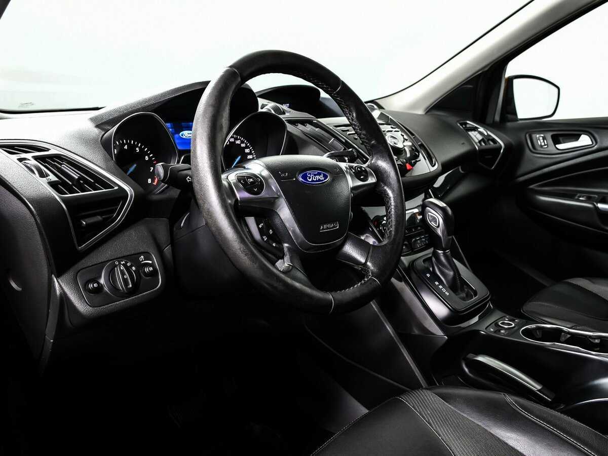 Ford Kuga с пробегом — 2013 год. Фото: #12