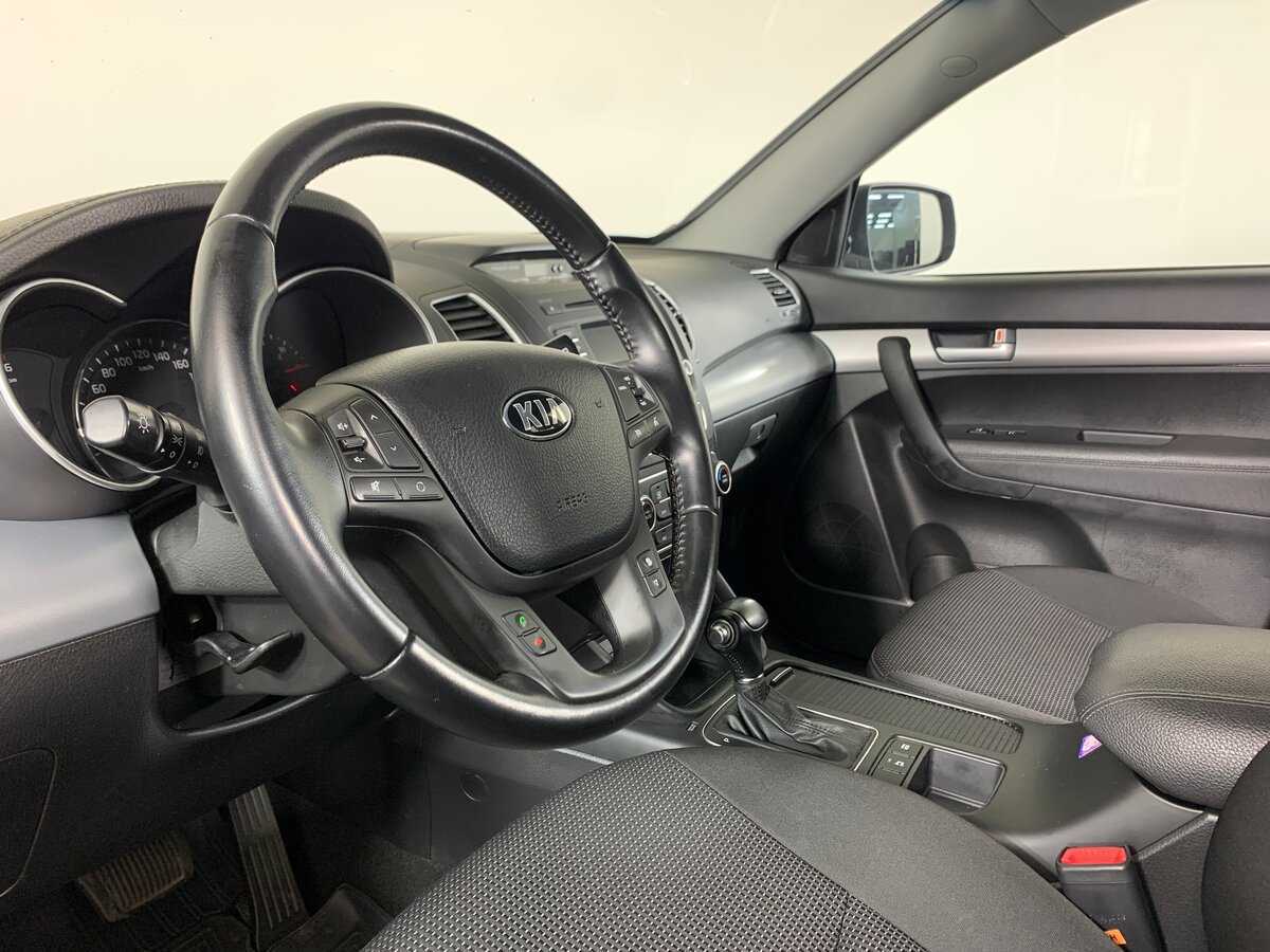 Kia Sorento с пробегом — 2014 год. Фото: #11