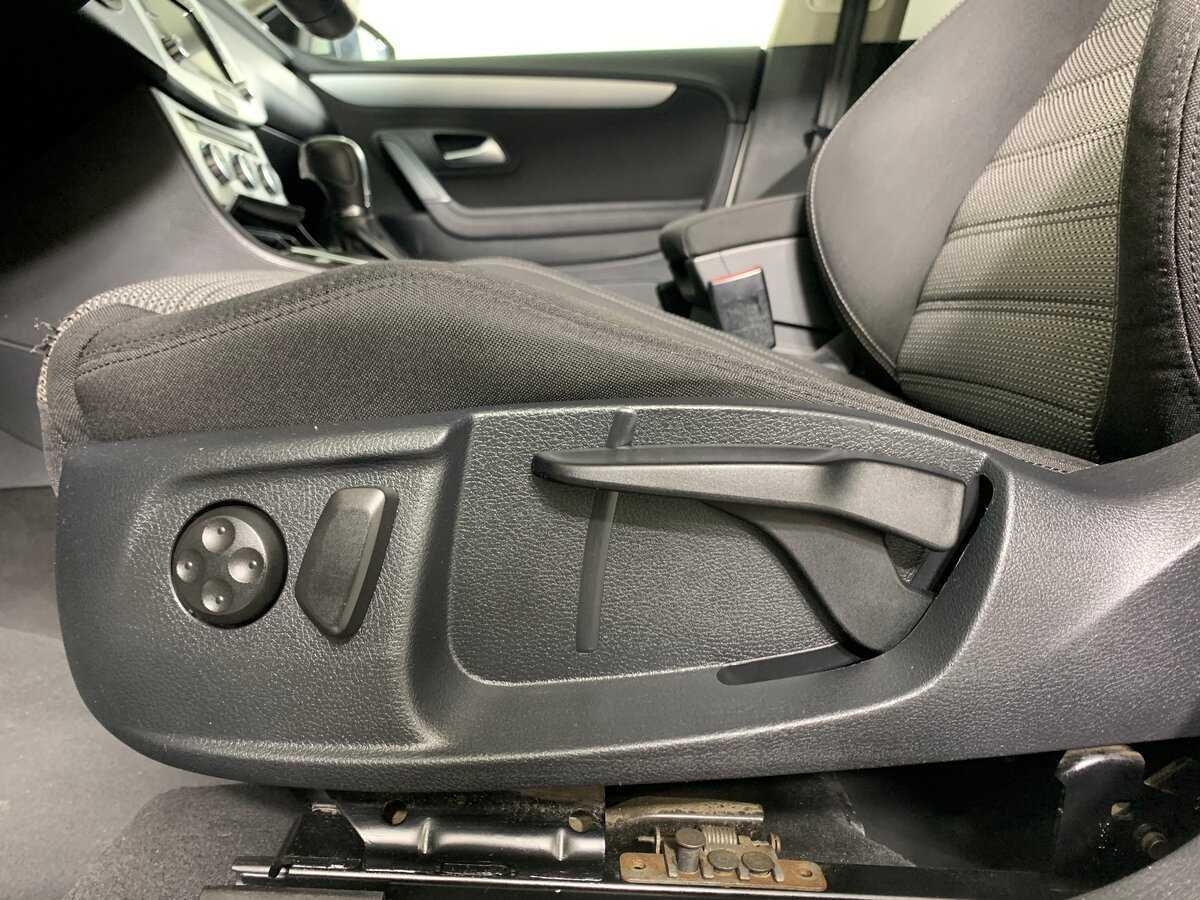 Volkswagen Passat CC с пробегом — 2013 год. Фото: #16