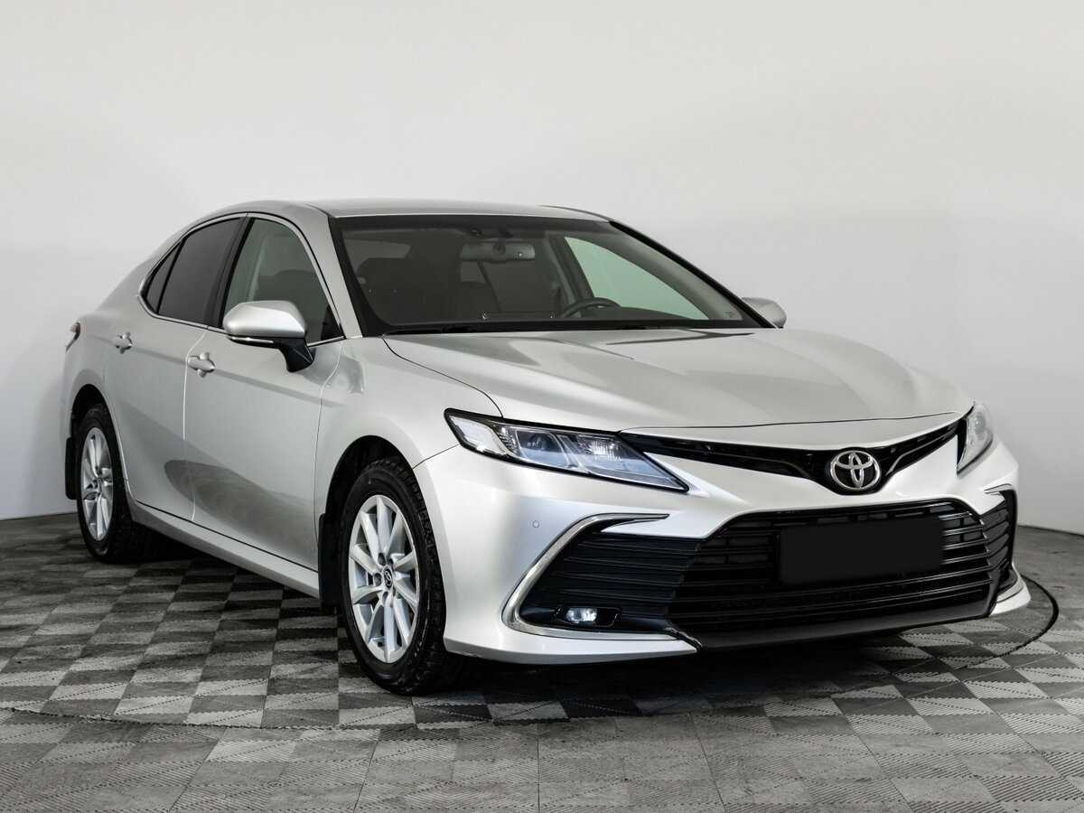Toyota Camry с пробегом — 2021 год. Фото: #2