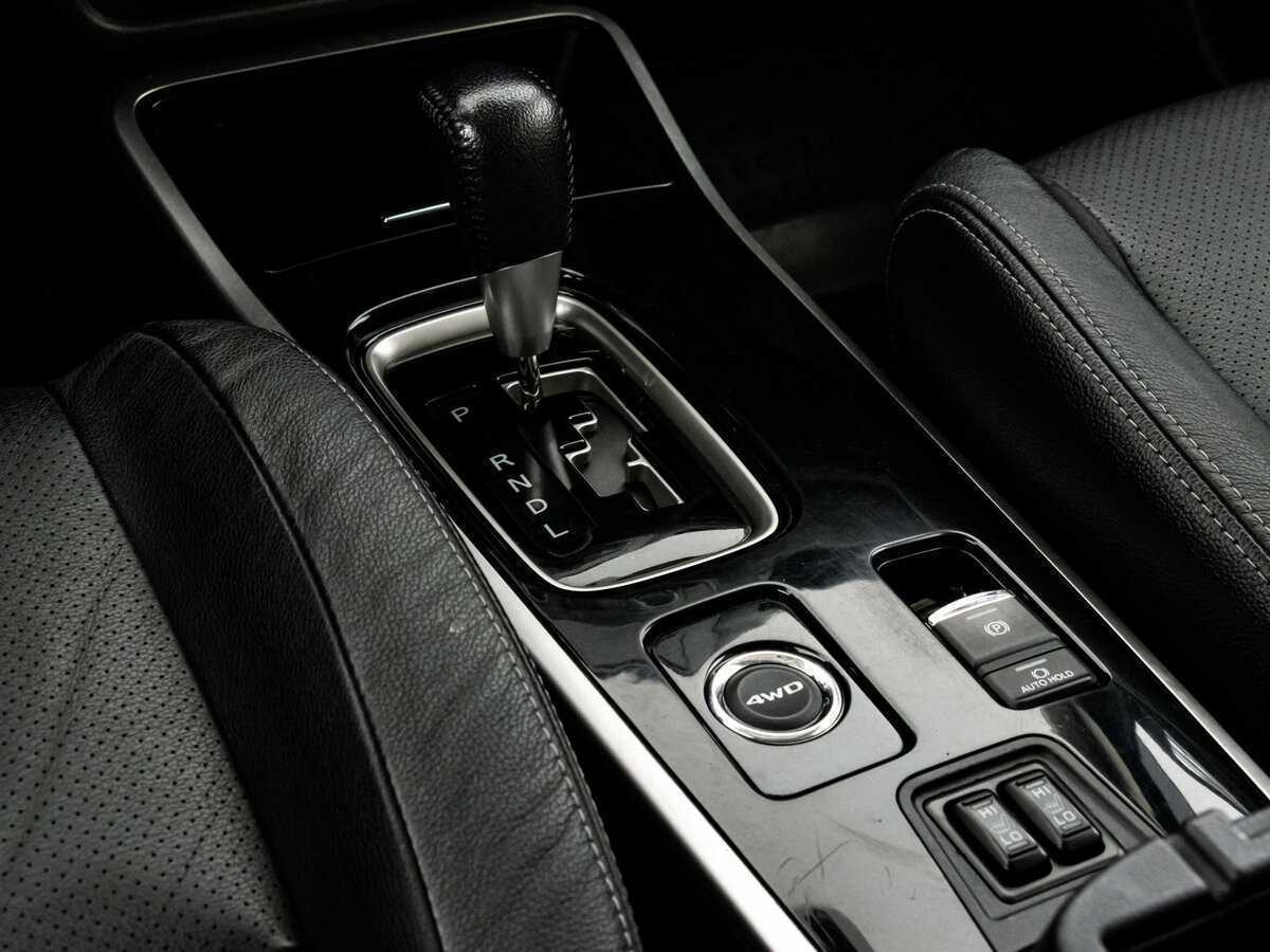 Mitsubishi Outlander с пробегом — 2018 год. Фото: #11