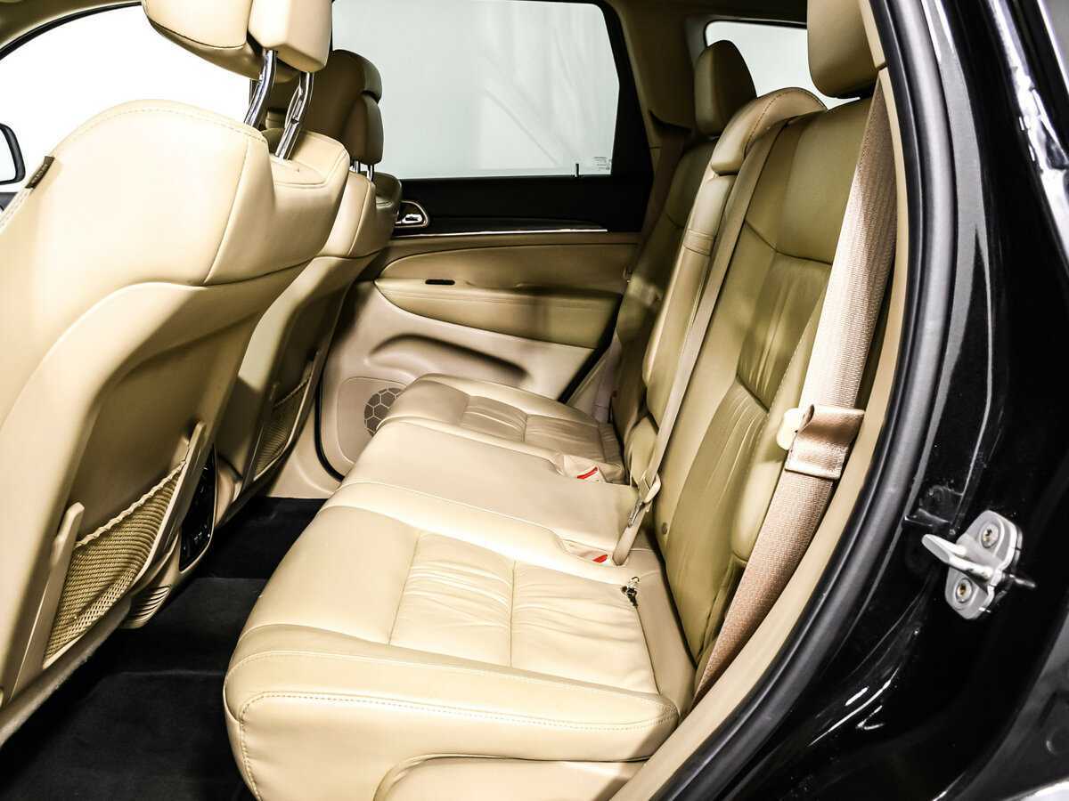 Jeep Grand Cherokee с пробегом — 2013 год. Фото: #11