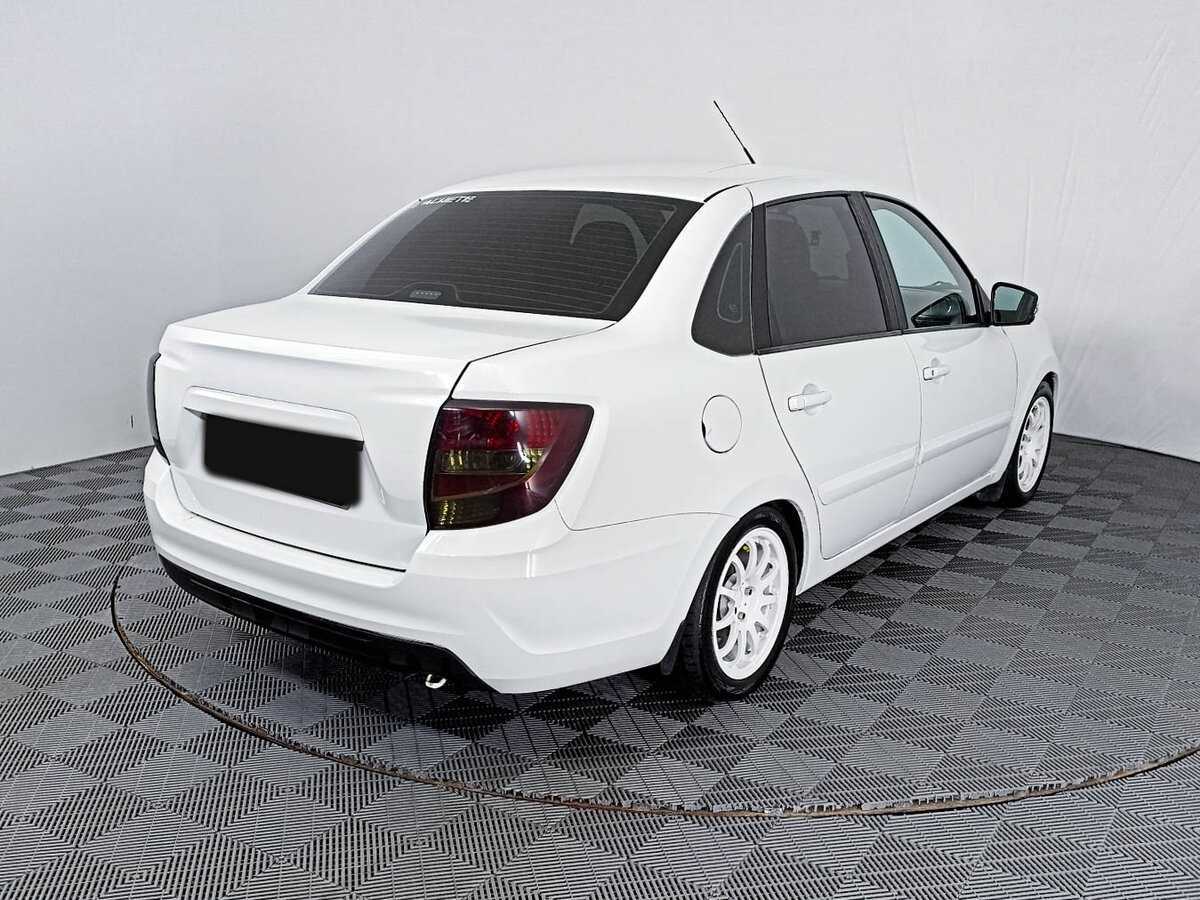 Lada (ВАЗ) Granta с пробегом — 2020 год. Фото: #4