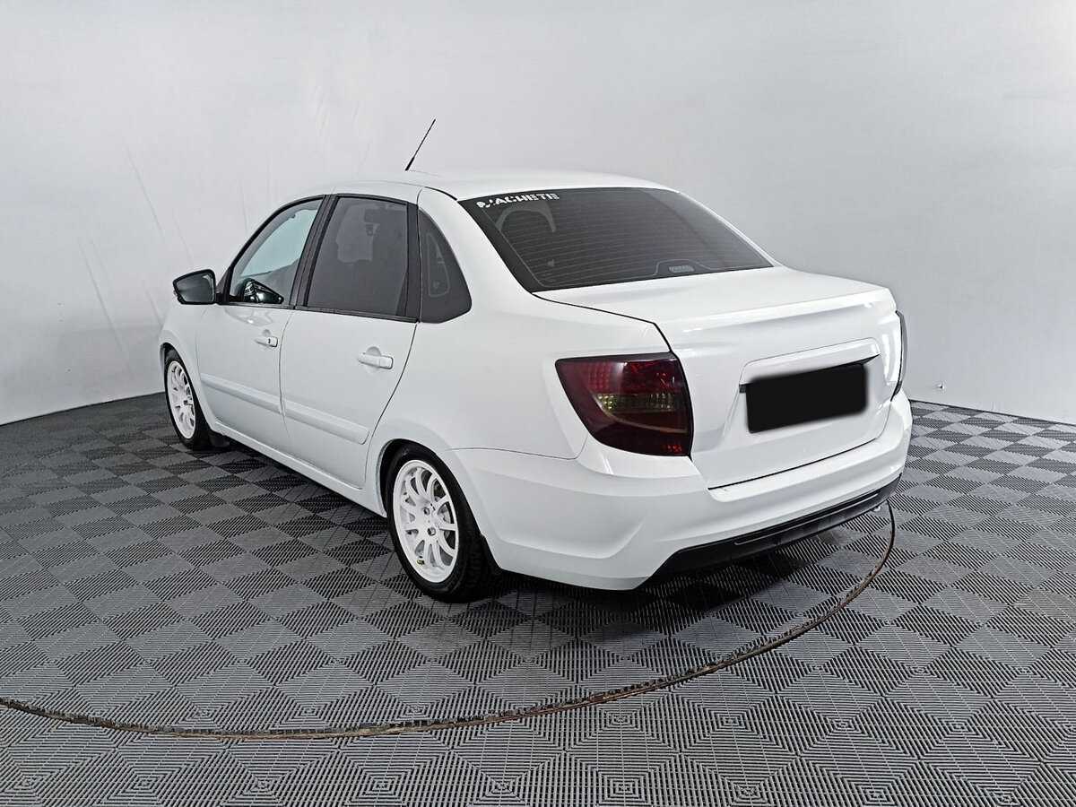 Lada (ВАЗ) Granta с пробегом — 2020 год. Фото: #6