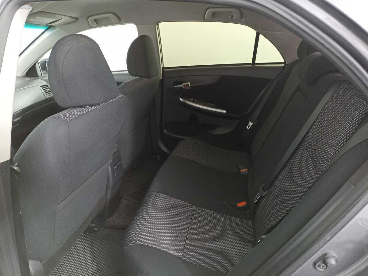 Toyota Corolla с пробегом — 2012 год. Фото: #11