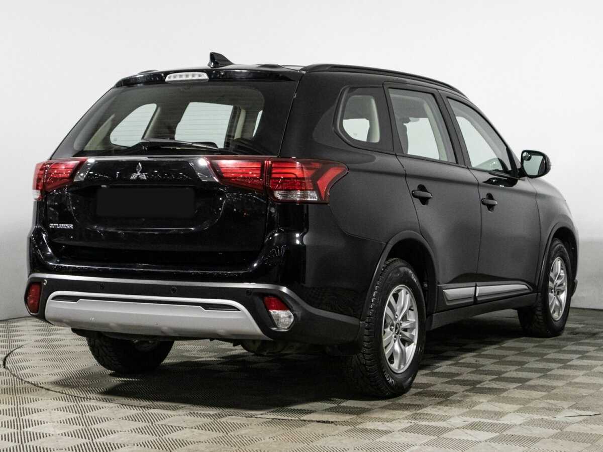 Mitsubishi Outlander с пробегом — 2021 год. Фото: #3