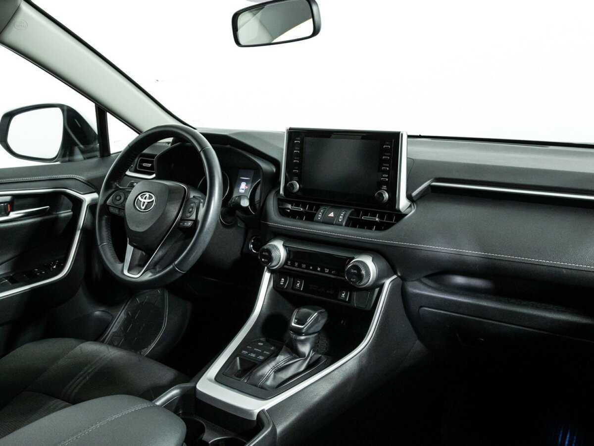 Toyota RAV4 с пробегом — 2019 год. Фото: #8