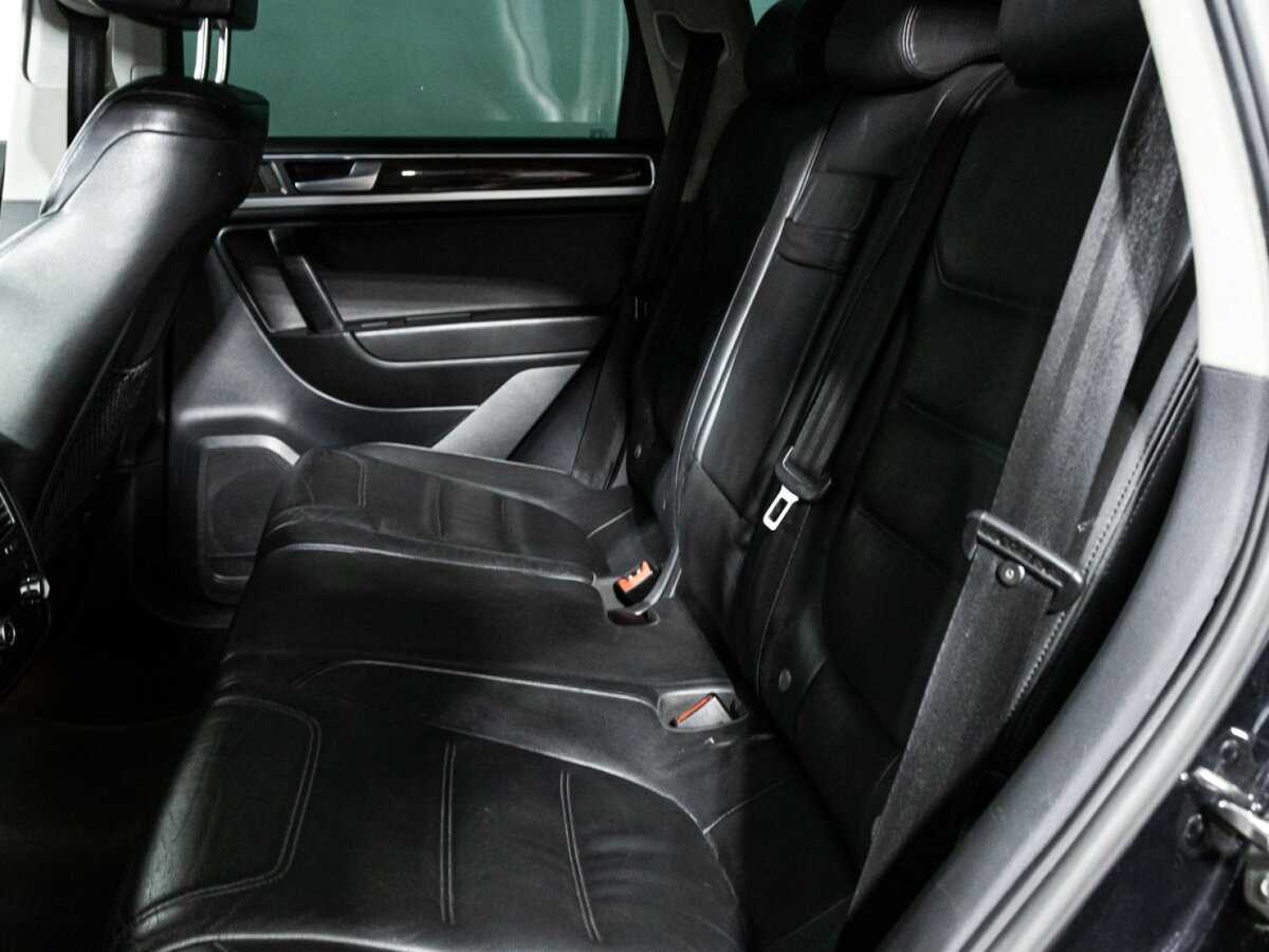 Volkswagen Touareg с пробегом — 2012 год. Фото: #7