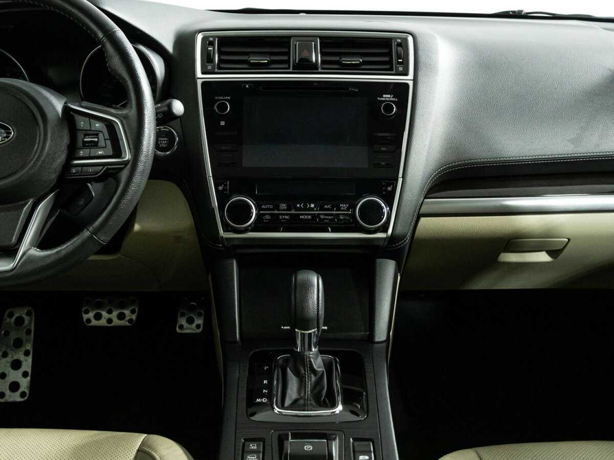 Subaru Outback с пробегом — 2018 год. Фото: #13
