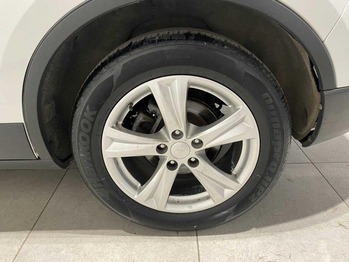 FAW Besturn X80 с пробегом — 2017 год. Фото: #11