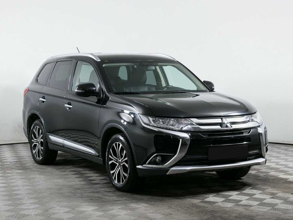 Mitsubishi Outlander с пробегом — 2015 год. Фото: #2