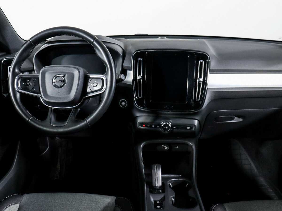 Volvo XC40 с пробегом — 2020 год. Фото: #11