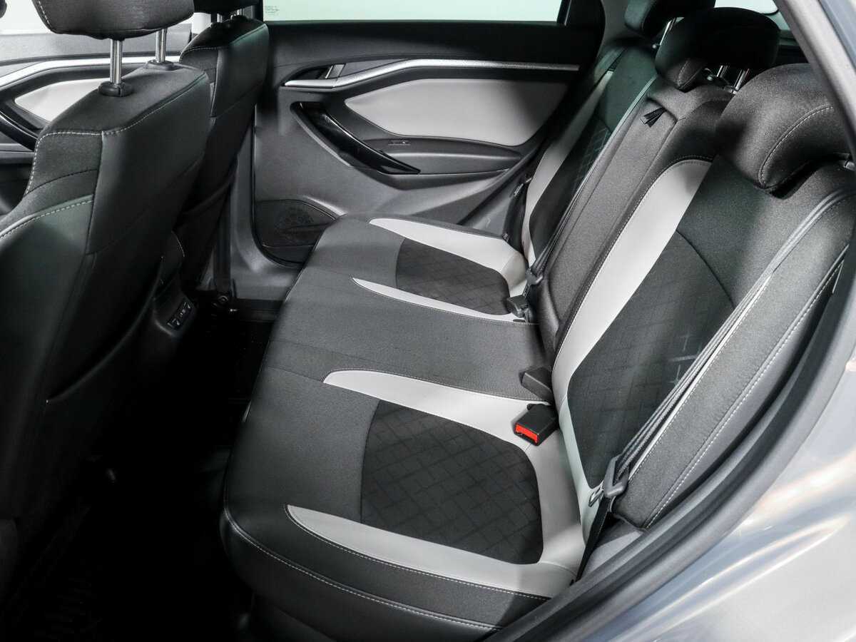 Lada (ВАЗ) Vesta с пробегом — 2018 год. Фото: #9