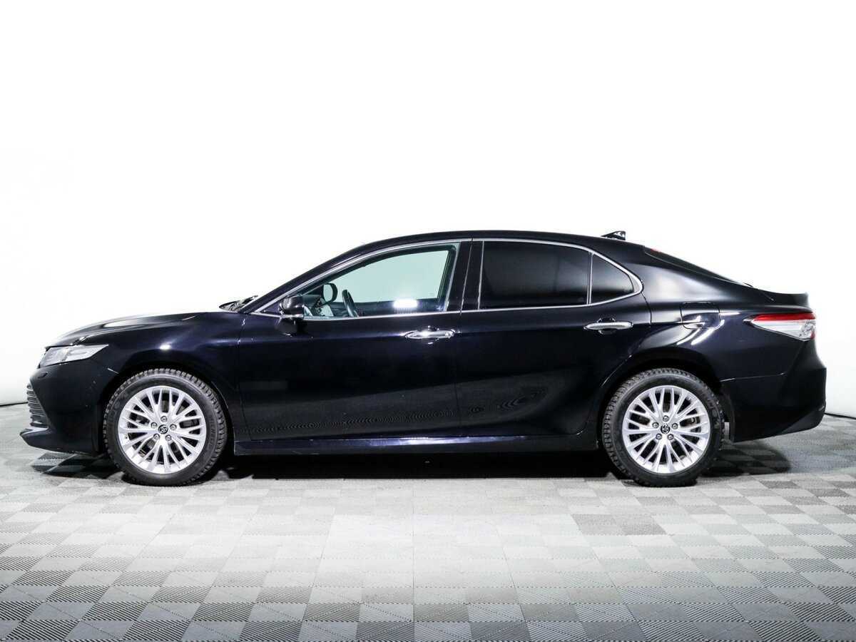 Toyota Camry с пробегом — 2018 год. Фото: #4