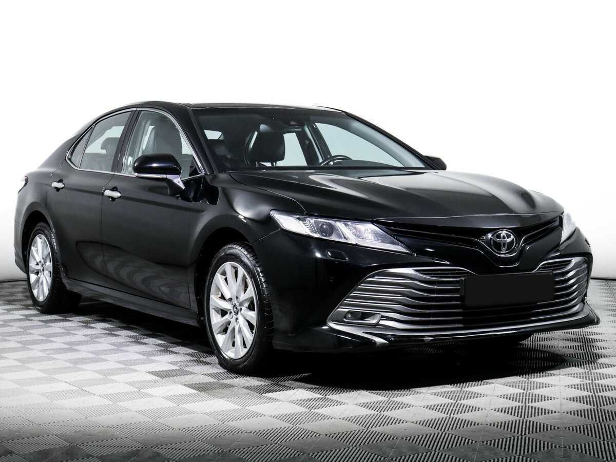 Toyota Camry с пробегом — 2019 год. Фото: #2