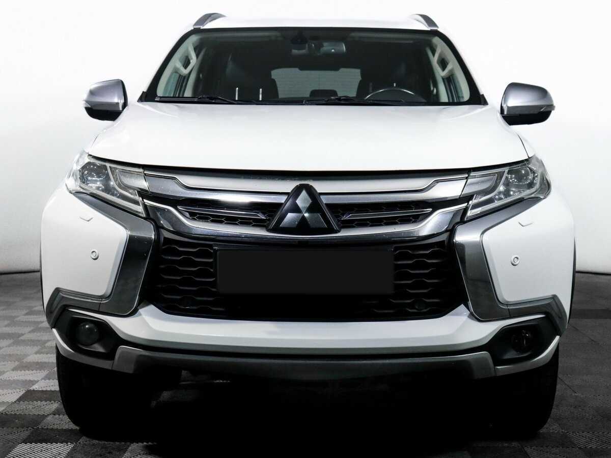 Mitsubishi Pajero Sport с пробегом — 2019 год. Фото: #1