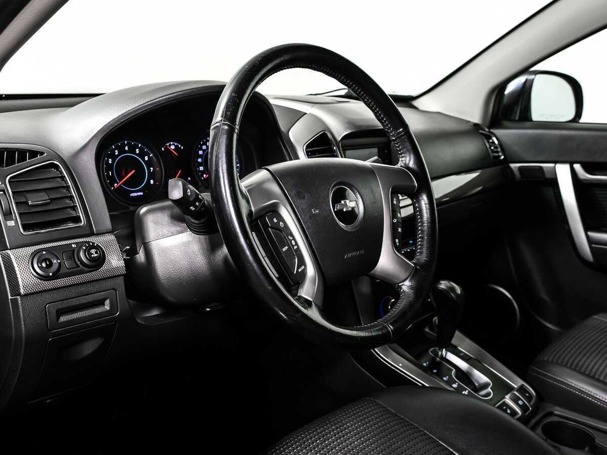 Chevrolet Captiva с пробегом — 2012 год. Фото: #11