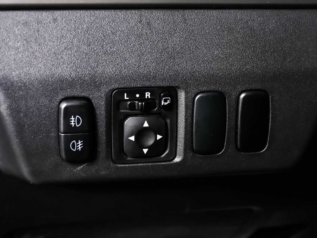 Mitsubishi Pajero с пробегом — 2015 год. Фото: #18