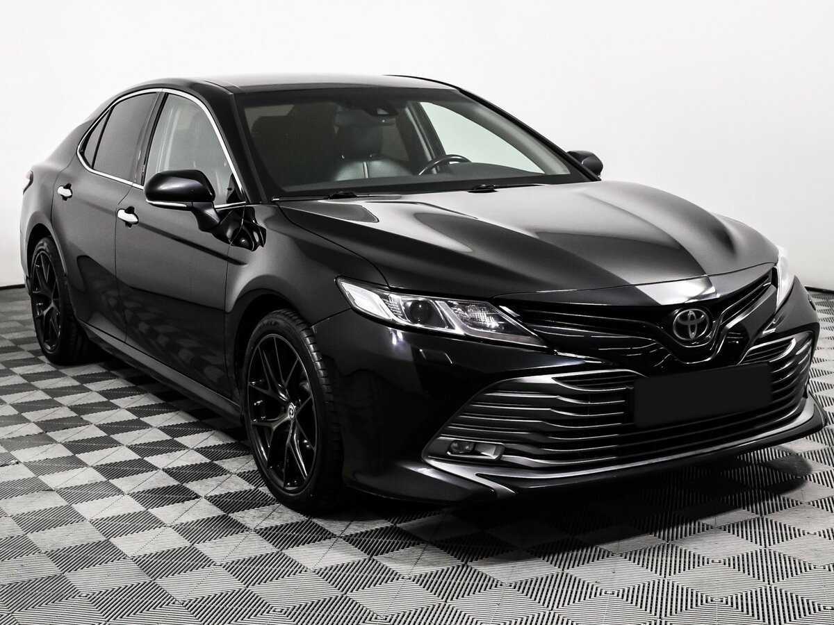 Toyota Camry с пробегом — 2019 год. Фото: #2