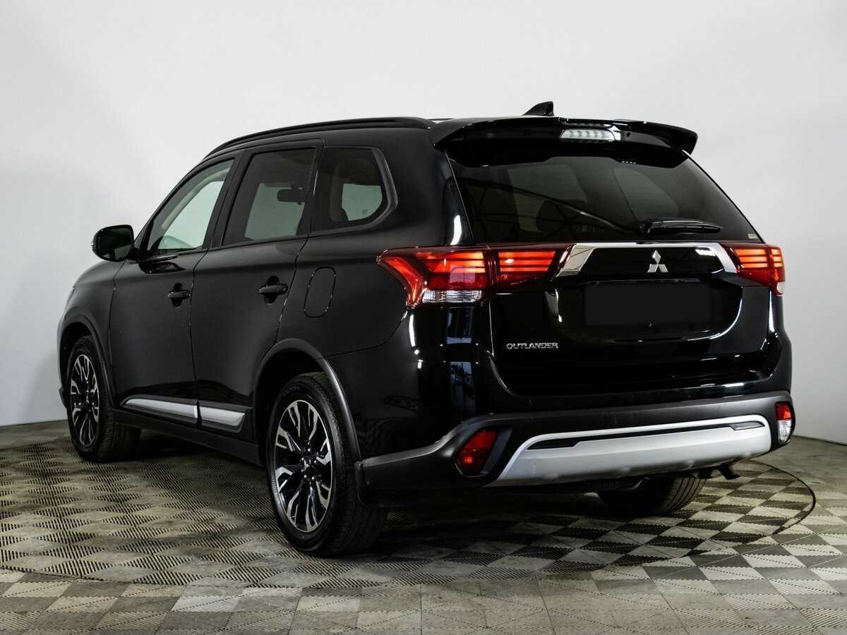 Mitsubishi Outlander с пробегом — 2021 год. Фото: #6