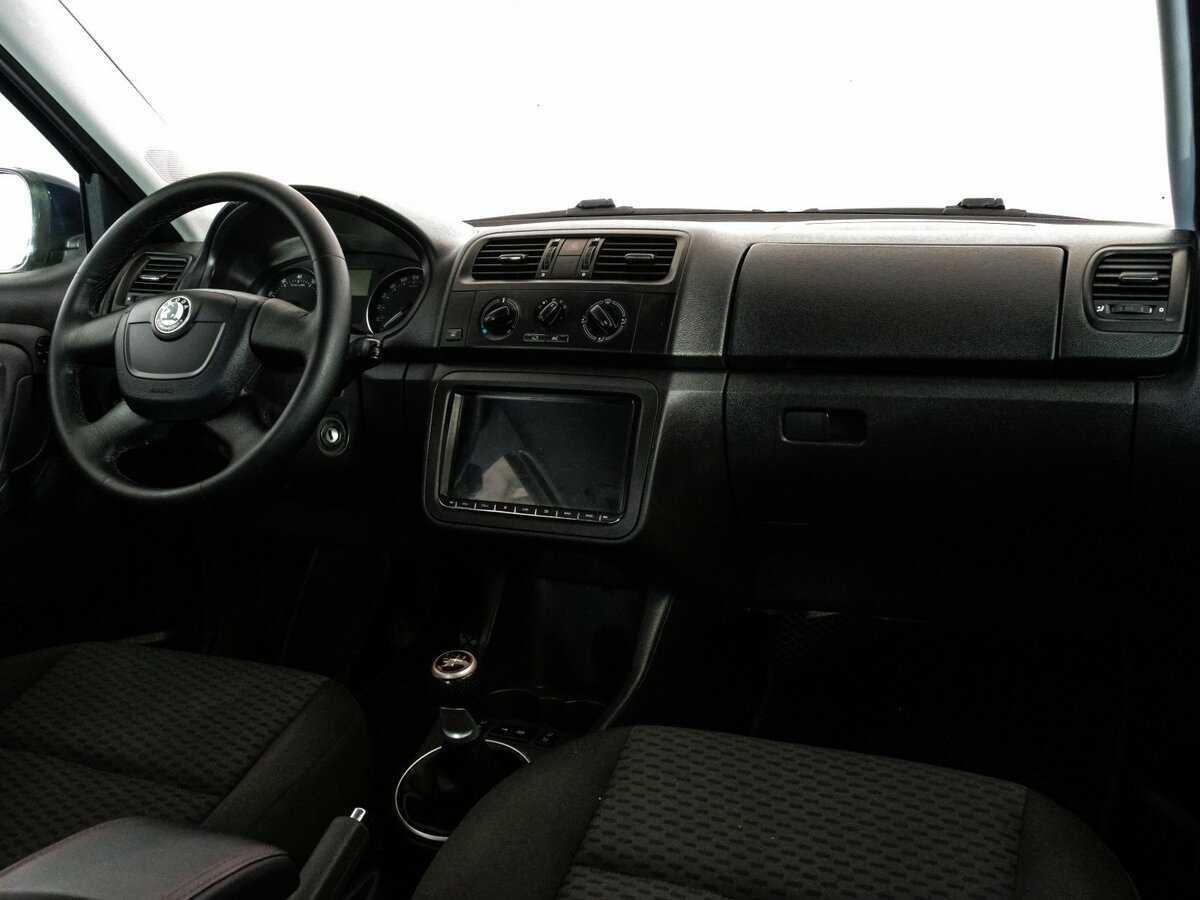 Skoda Fabia с пробегом — 2012 год. Фото: #8