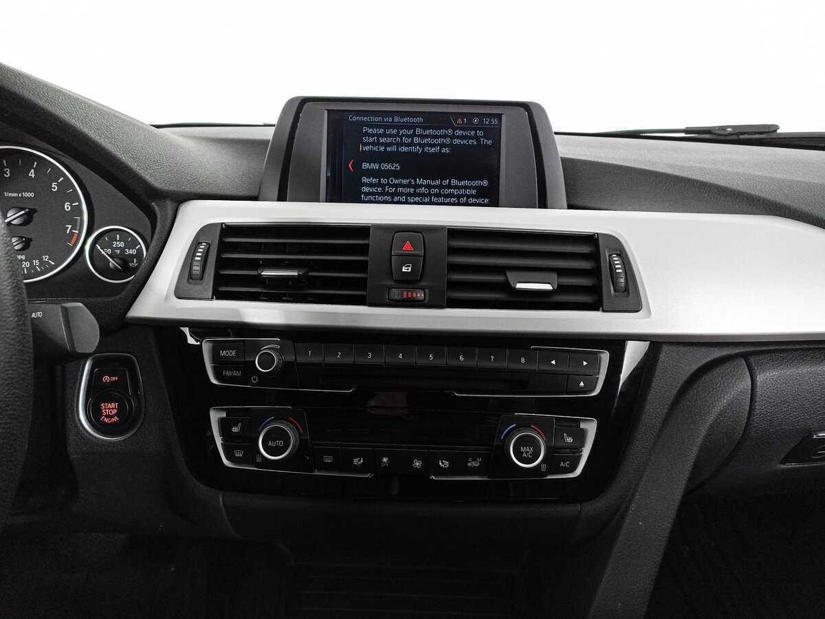 BMW 3 серии с пробегом — 2018 год. Фото: #12