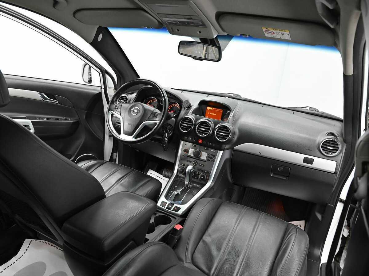 Opel Antara с пробегом — 2015 год. Фото: #12