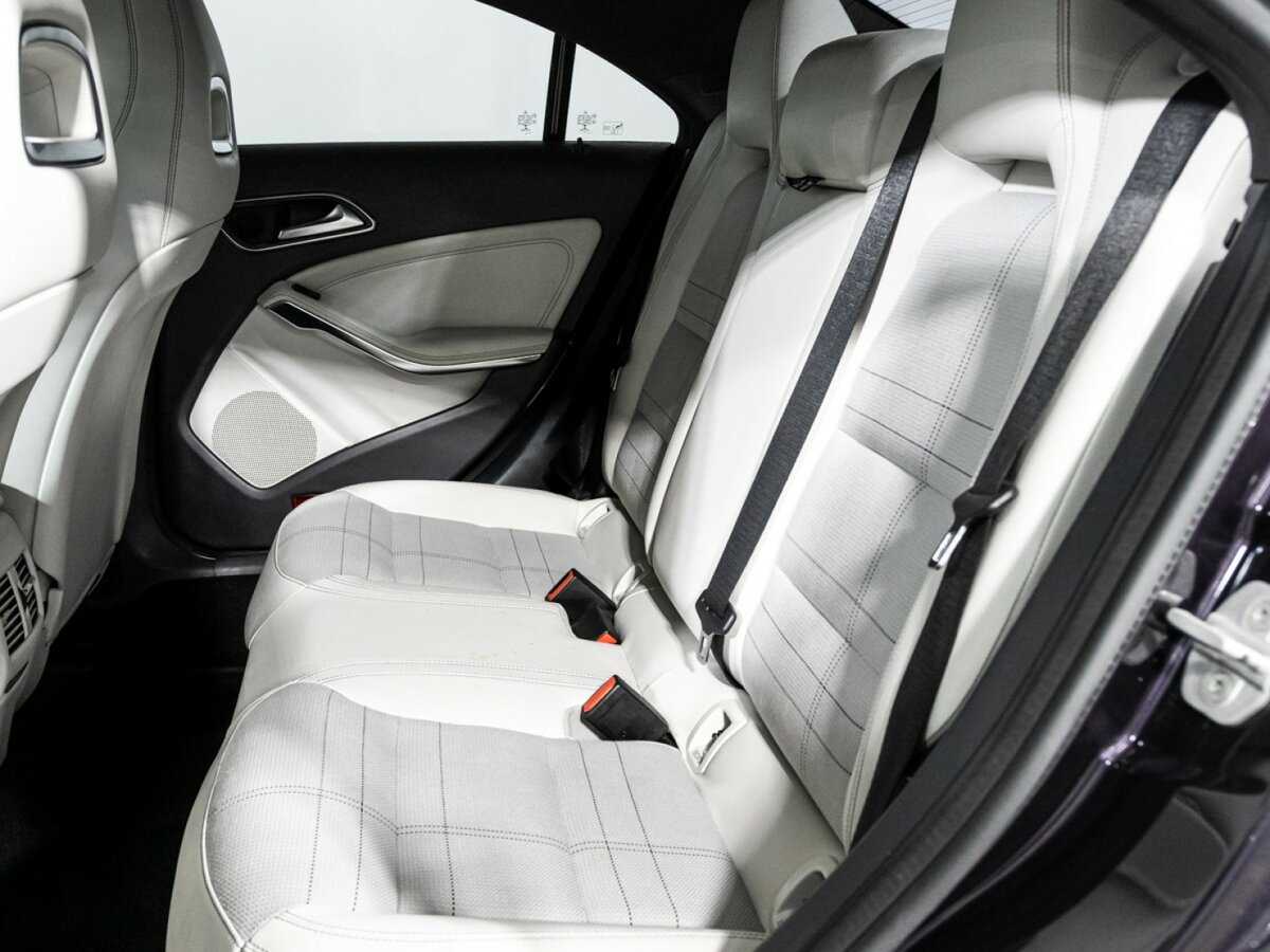 Mercedes-Benz CLA с пробегом — 2014 год. Фото: #8