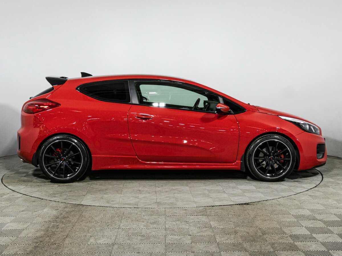 Kia Ceed GT с пробегом — 2017 год. Фото: #3