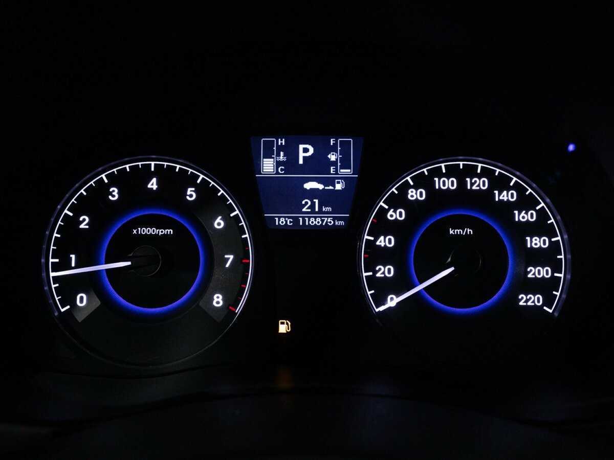 Hyundai Solaris с пробегом — 2016 год. Фото: #11