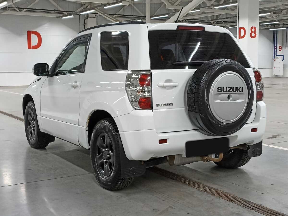 Suzuki Grand Vitara с пробегом — 2013 год. Фото: #6