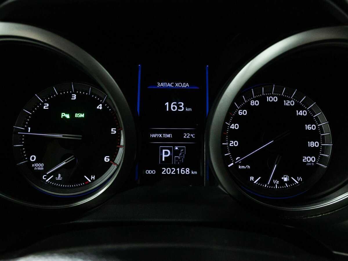 Toyota Land Cruiser Prado с пробегом — 2014 год. Фото: #11