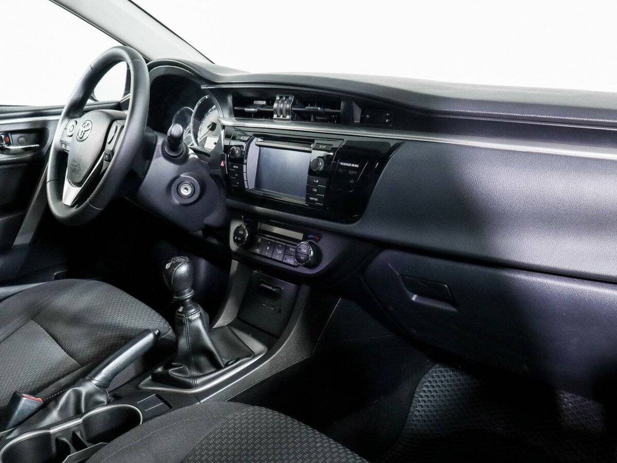Toyota Corolla с пробегом — 2014 год. Фото: #5
