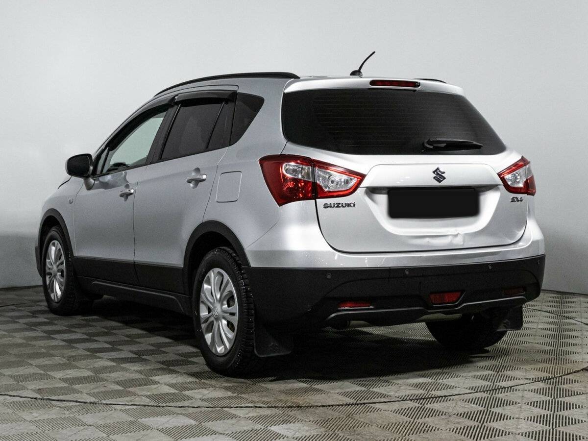 Suzuki SX4 с пробегом — 2016 год. Фото: #6