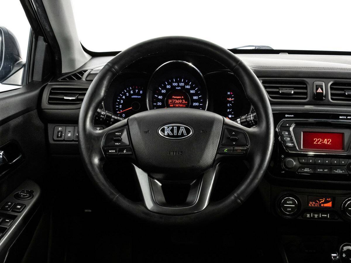 Kia Rio с пробегом — 2014 год. Фото: #9