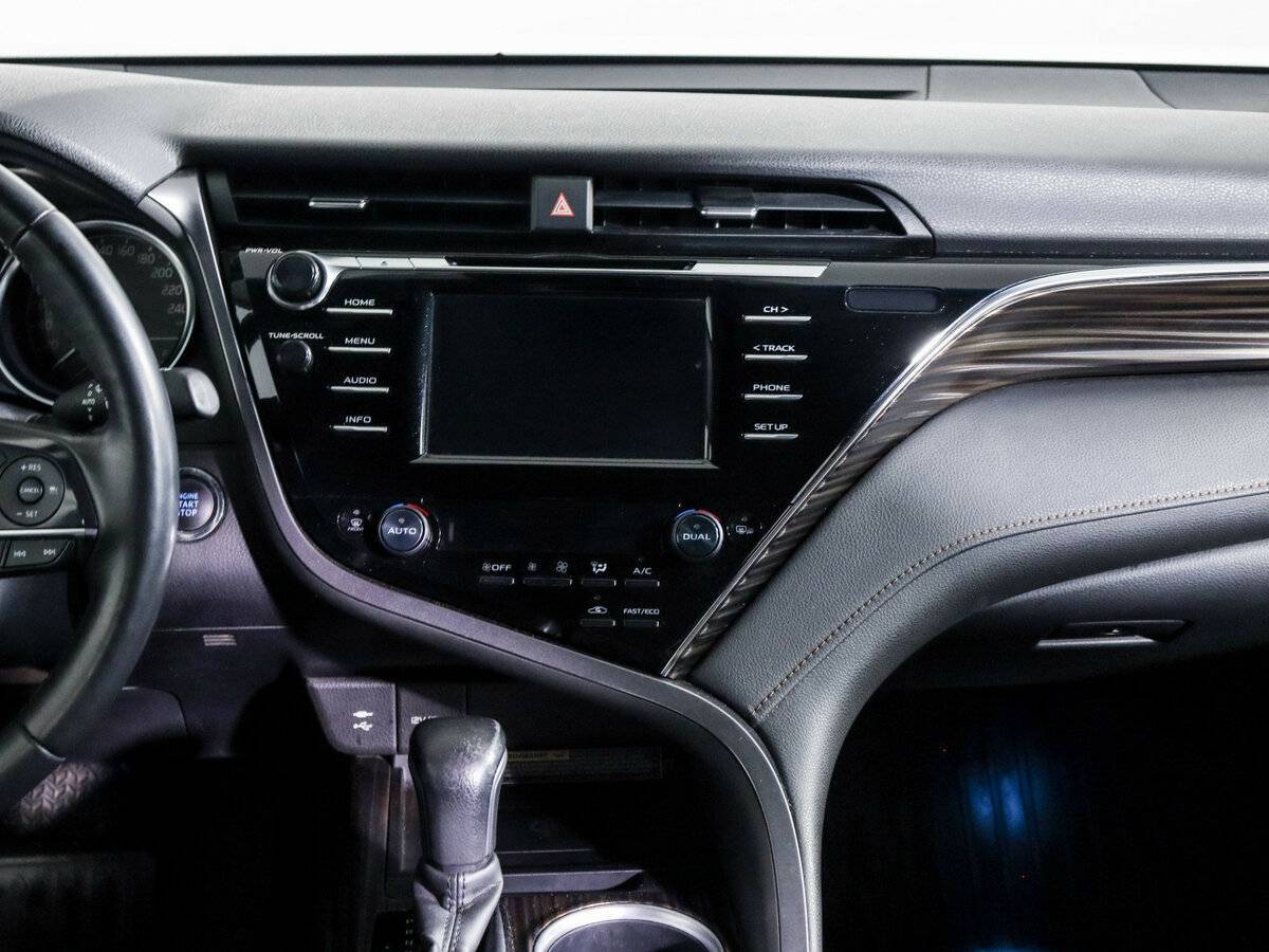 Toyota Camry с пробегом — 2021 год. Фото: #12