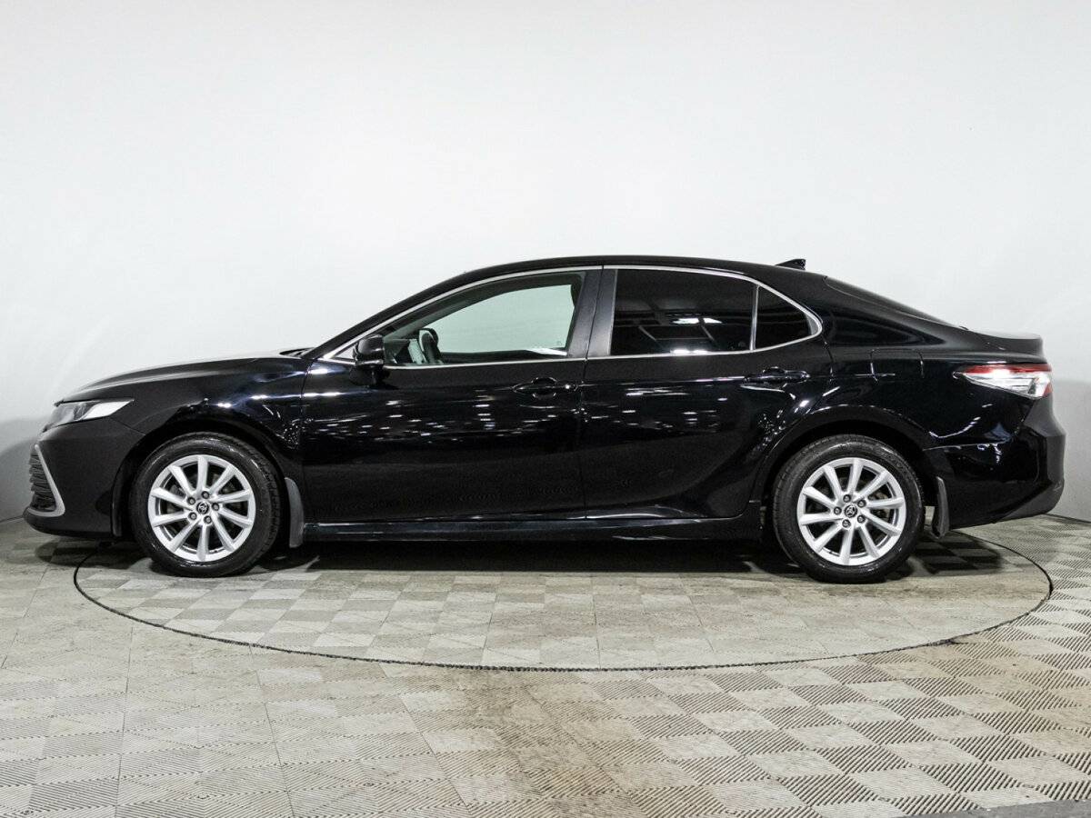 Toyota Camry с пробегом — 2021 год. Фото: #7