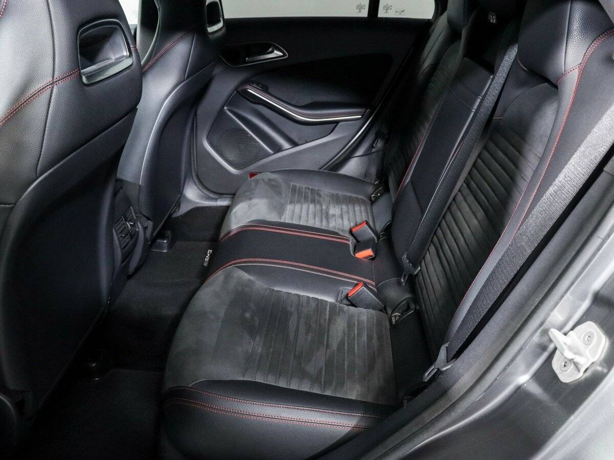 Mercedes-Benz CLA с пробегом — 2015 год. Фото: #6