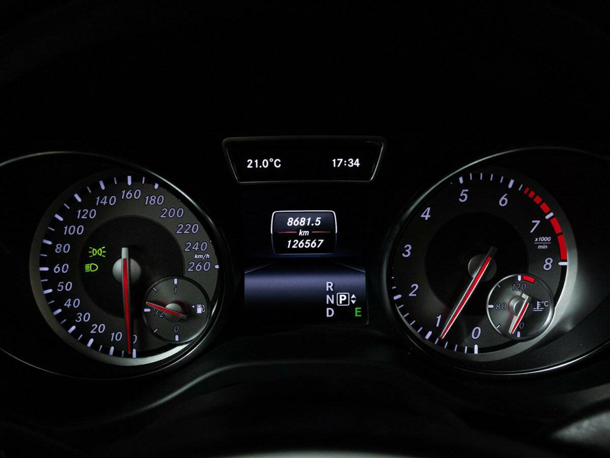 Mercedes-Benz CLA с пробегом — 2014 год. Фото: #11