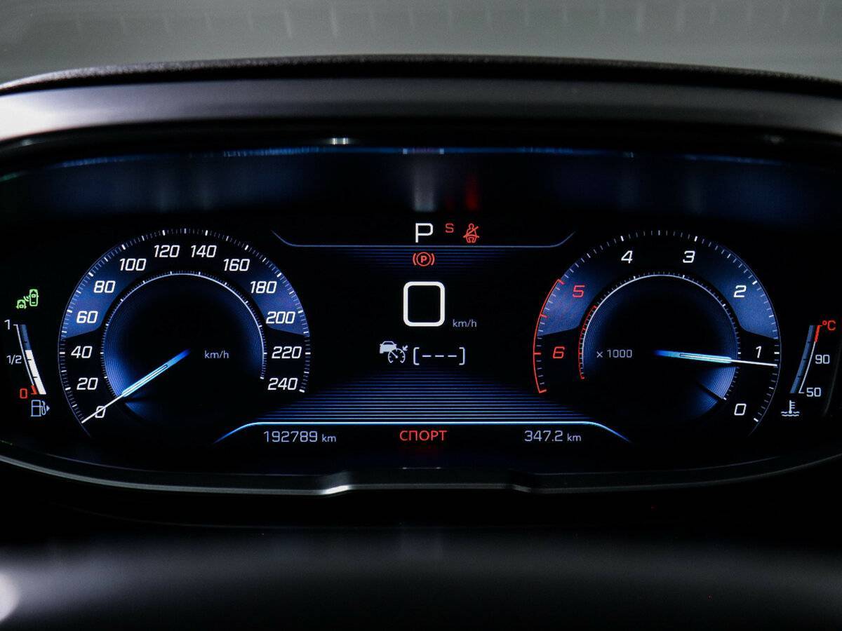 Peugeot 3008 с пробегом — 2017 год. Фото: #7