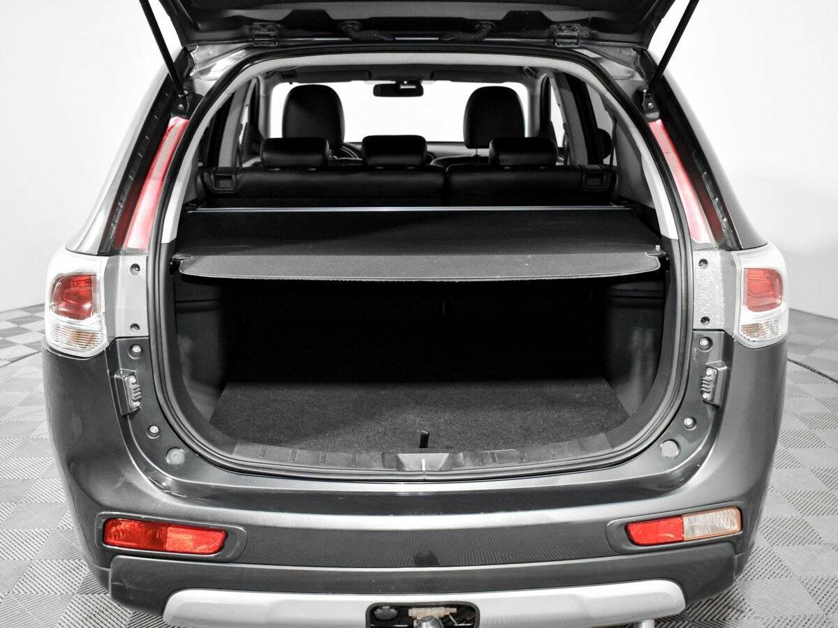 Mitsubishi Outlander с пробегом — 2014 год. Фото: #20