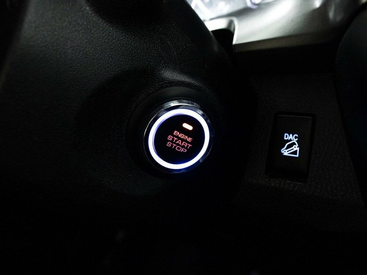 Toyota RAV4 с пробегом — 2017 год. Фото: #19