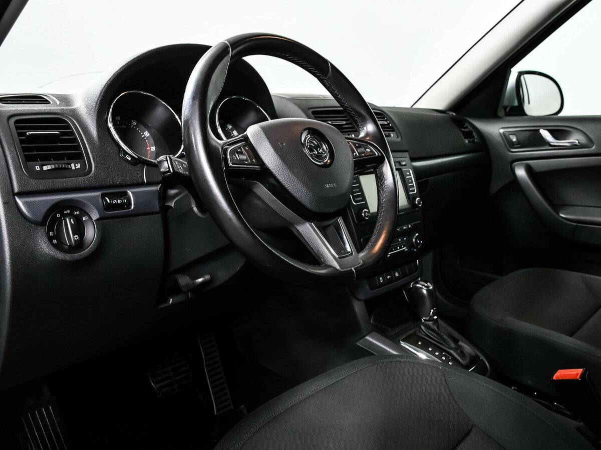 Skoda Yeti с пробегом — 2014 год. Фото: #11