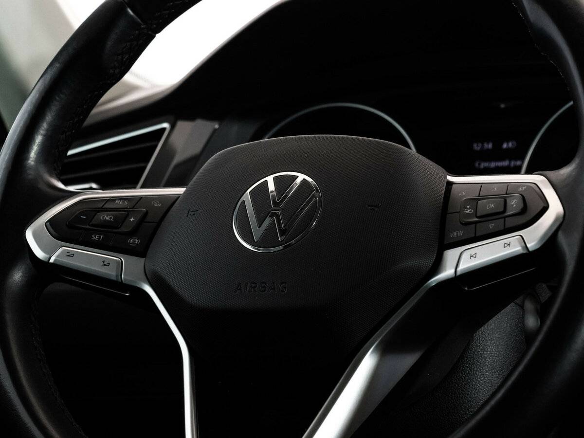 Volkswagen Tiguan с пробегом — 2021 год. Фото: #9