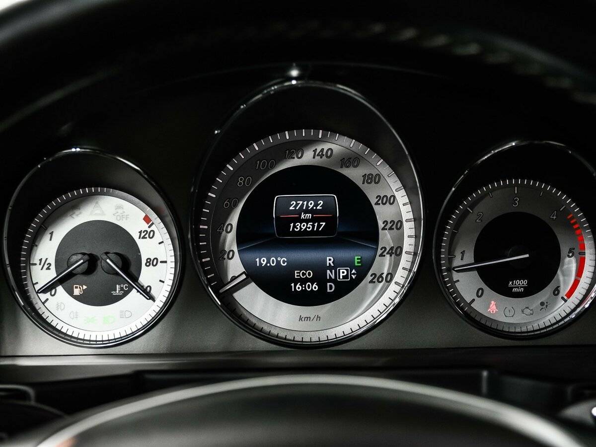 Mercedes-Benz GLK-Класс с пробегом — 2015 год. Фото: #9